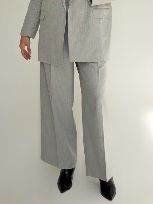 The Tailored striped Pants In Light Gray
