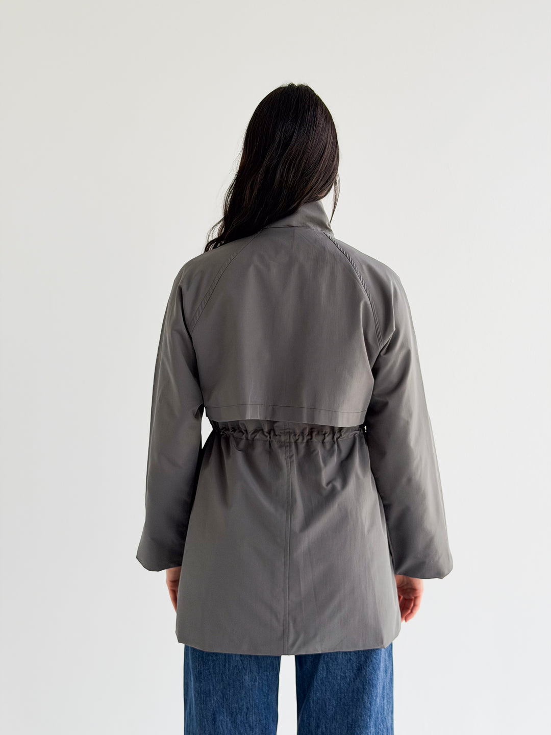 Daily Essential in light gray