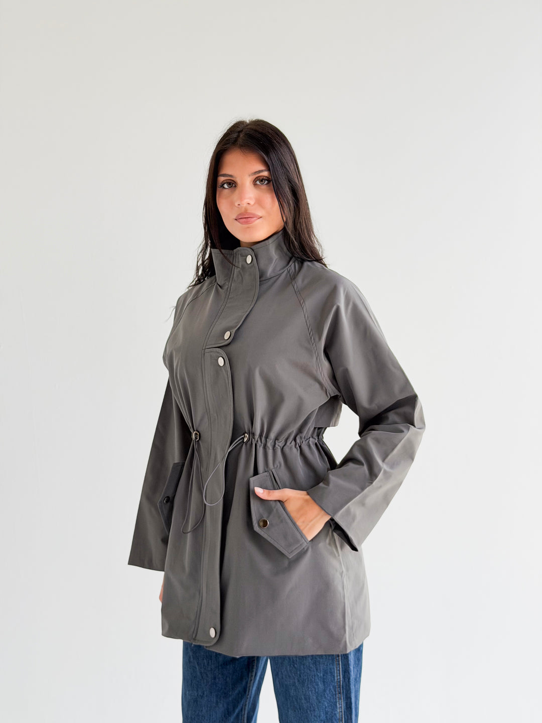 Daily Essential in light gray