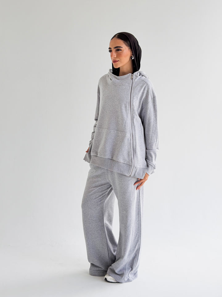The Go-To Set in Light gray