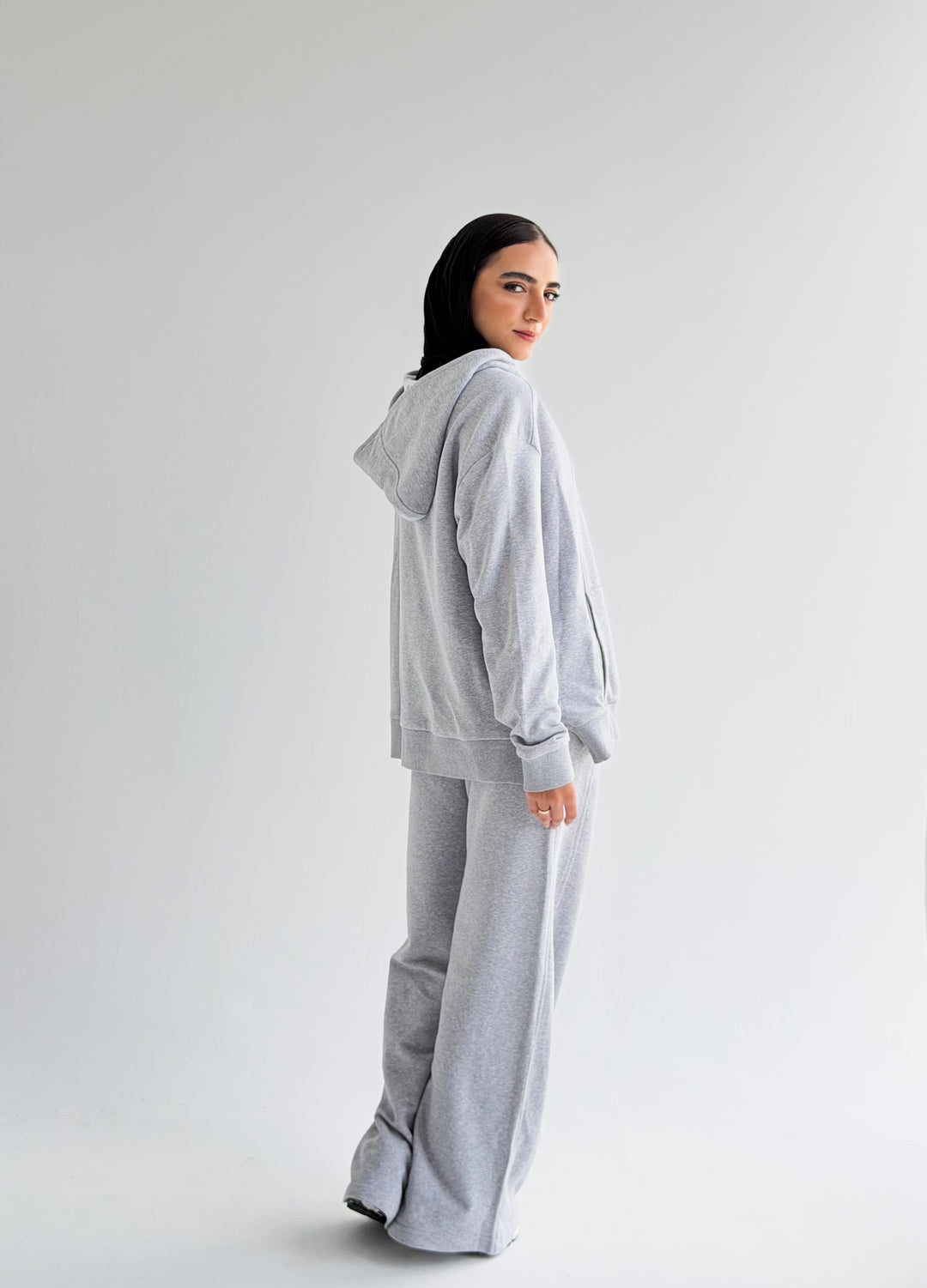 The Go-To Set in Light gray