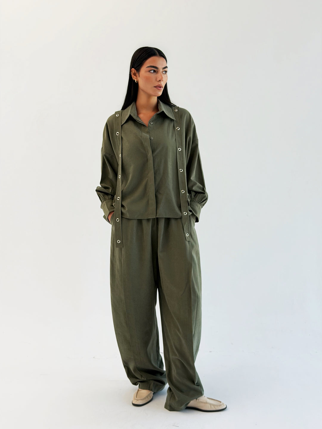 The Journey set in Olive