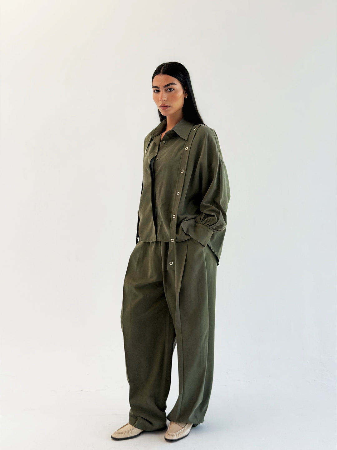 The Journey set in Olive