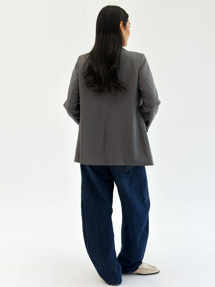 Striped Relaxed Fit blazer In gray