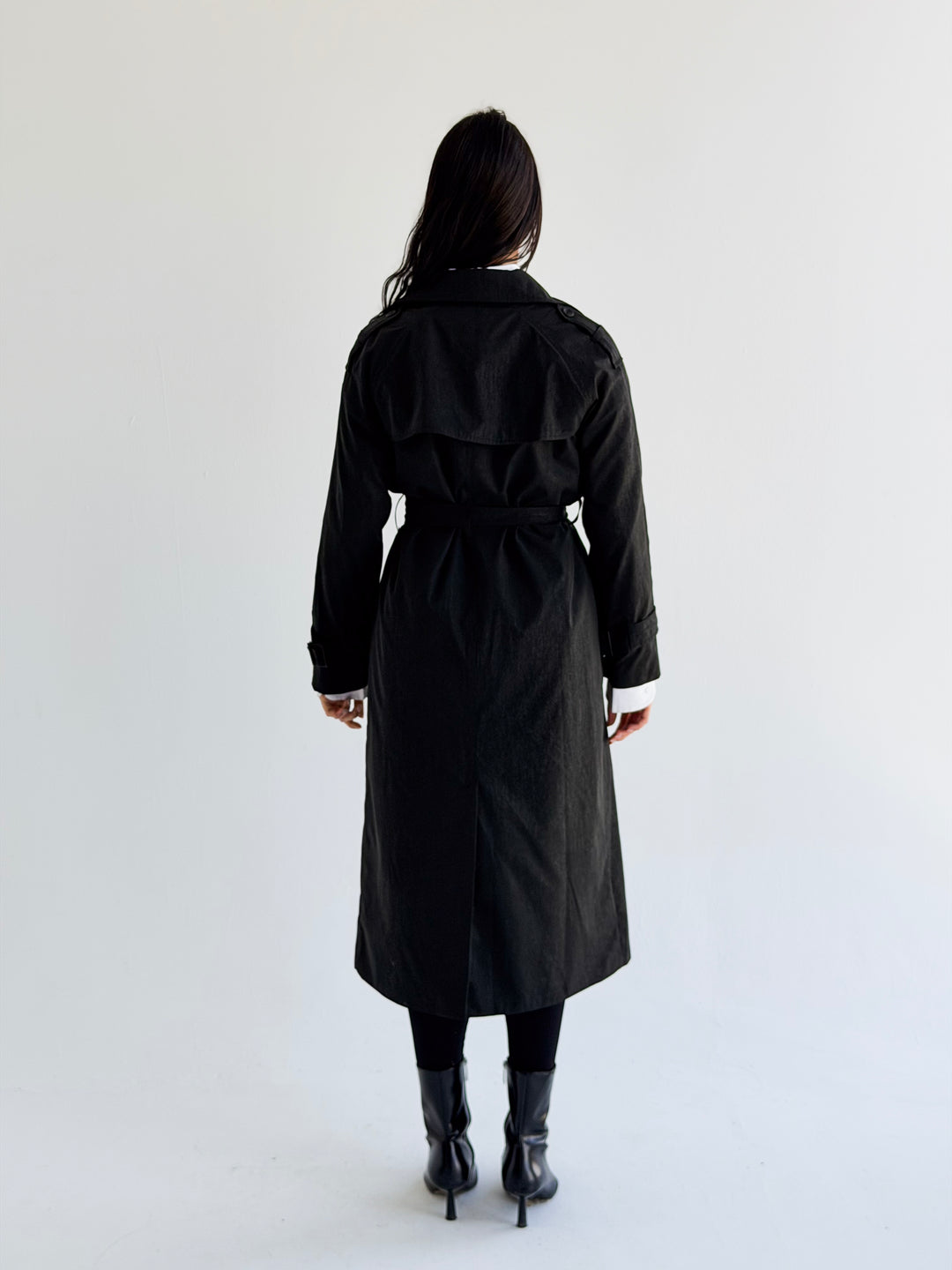 Signature trench coat (leather effect )in Black