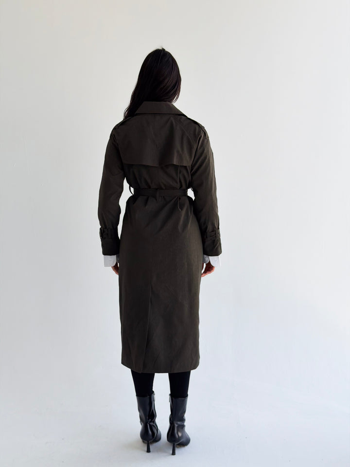 Signature trench coat (leather effect )in Olive