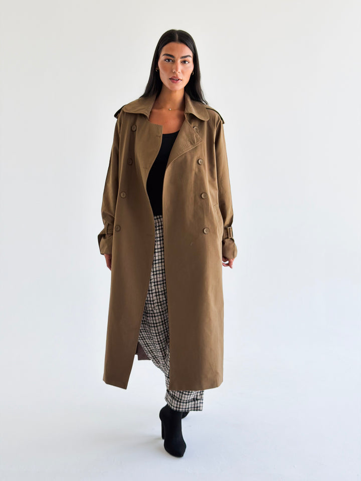 The Classic edit trench coat in Camel