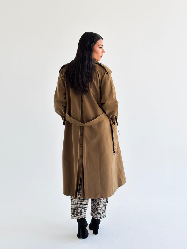 The Classic edit trench coat in Camel