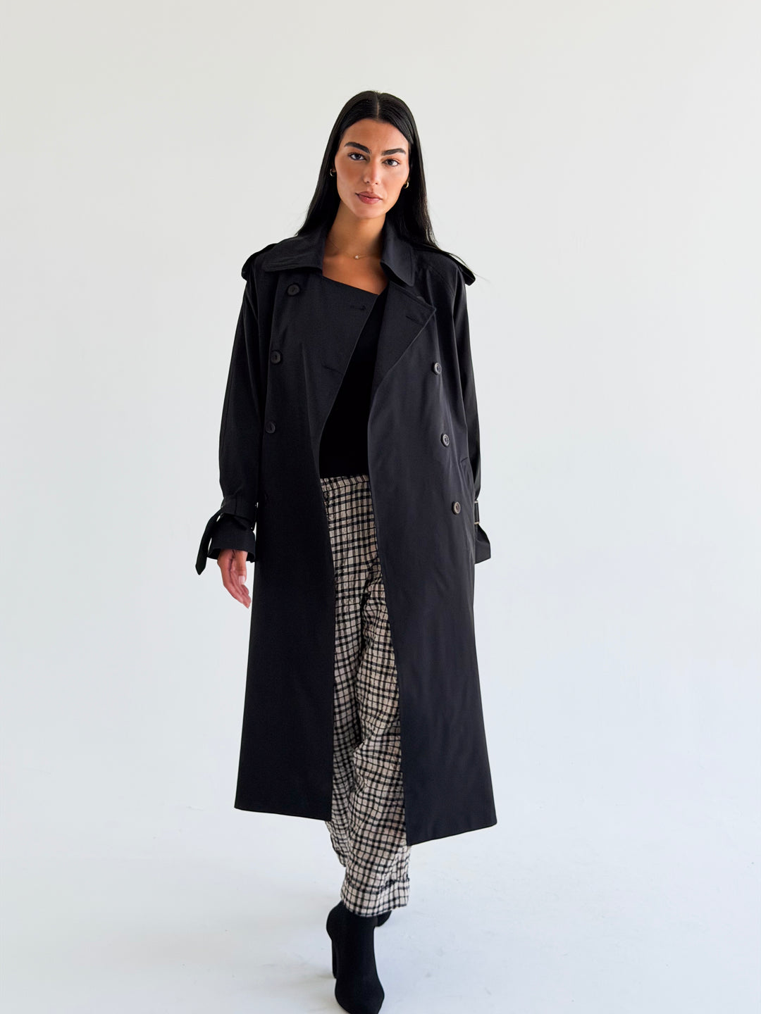 The Classic edit trench coat in Black
