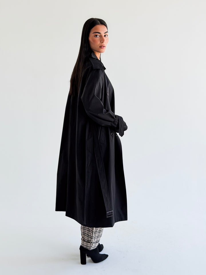 The Classic edit trench coat in Black