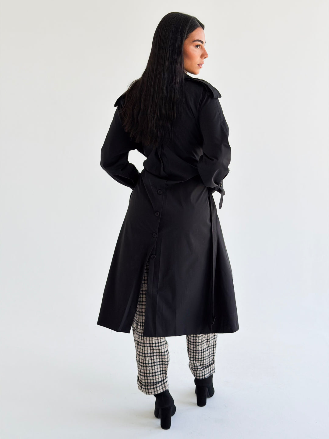 The Classic edit trench coat in Black