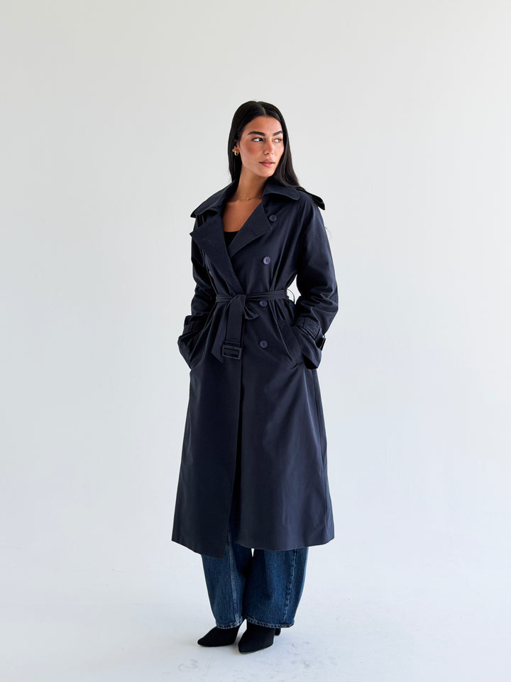 The Classic edit trench coat in Navy blue