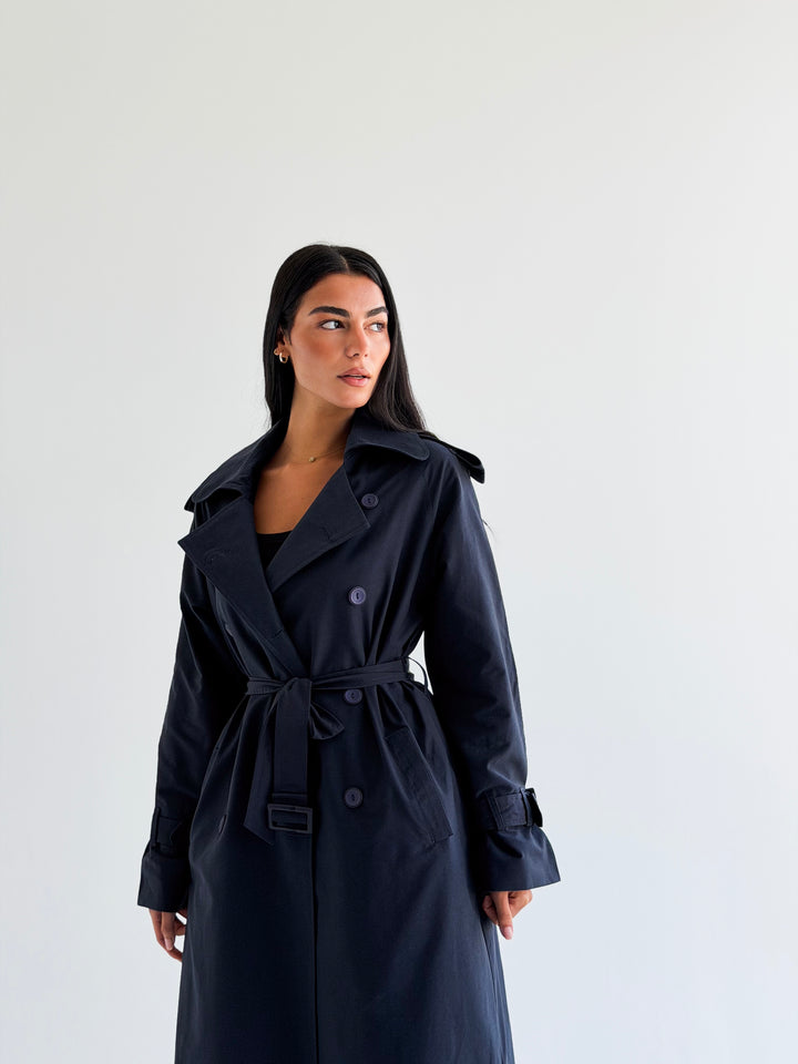 The Classic edit trench coat in Navy blue
