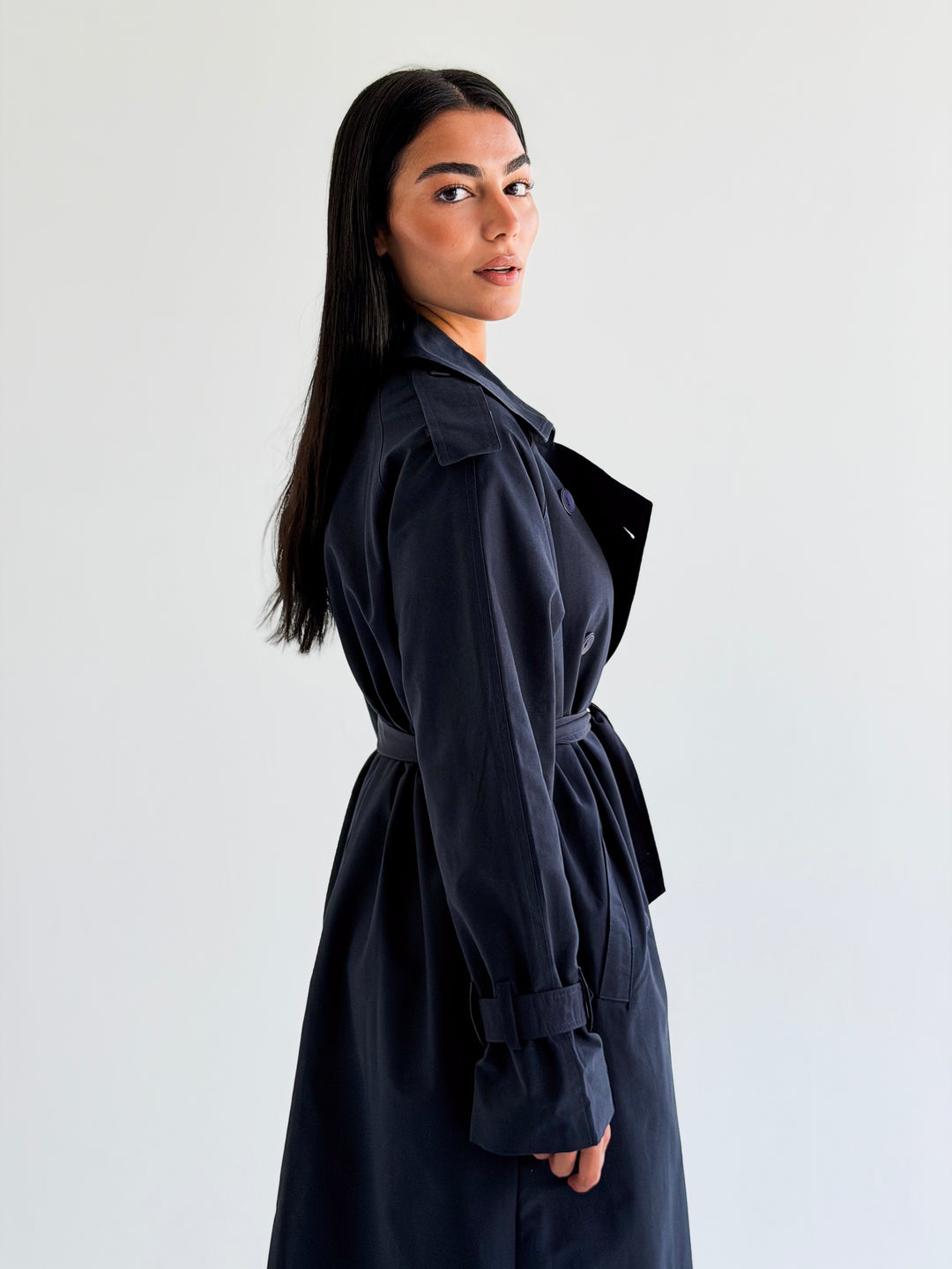 The Classic edit trench coat in Navy blue