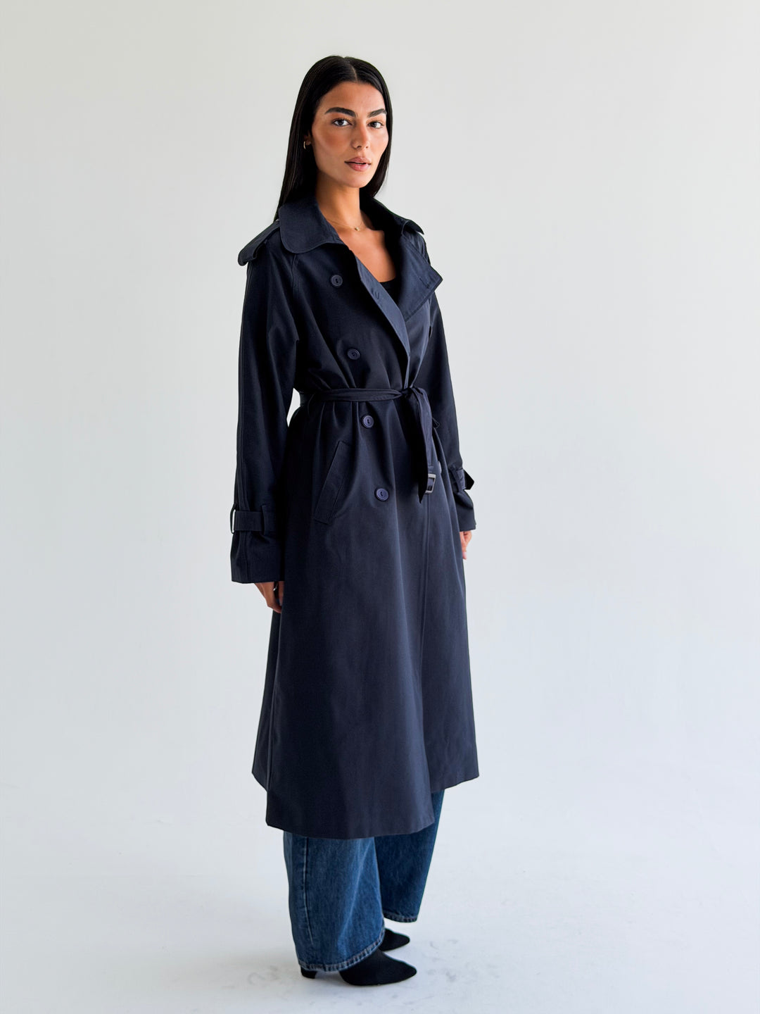 The Classic edit trench coat in Navy blue