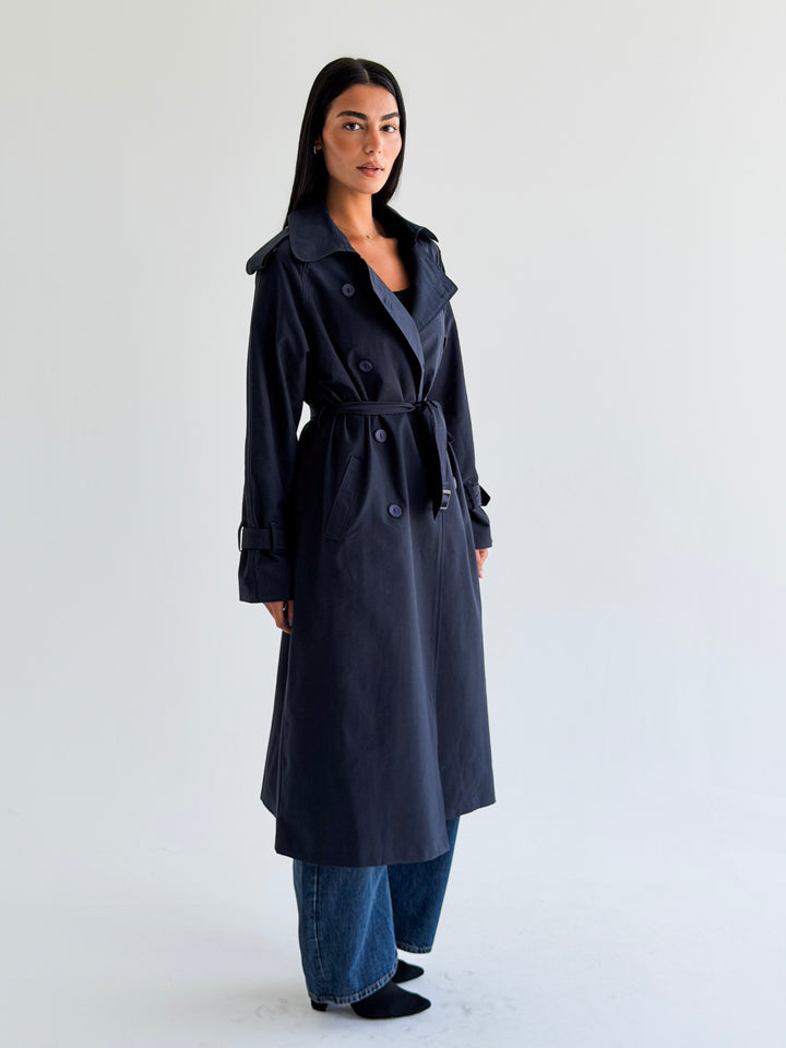 The Classic edit trench coat in Navy blue