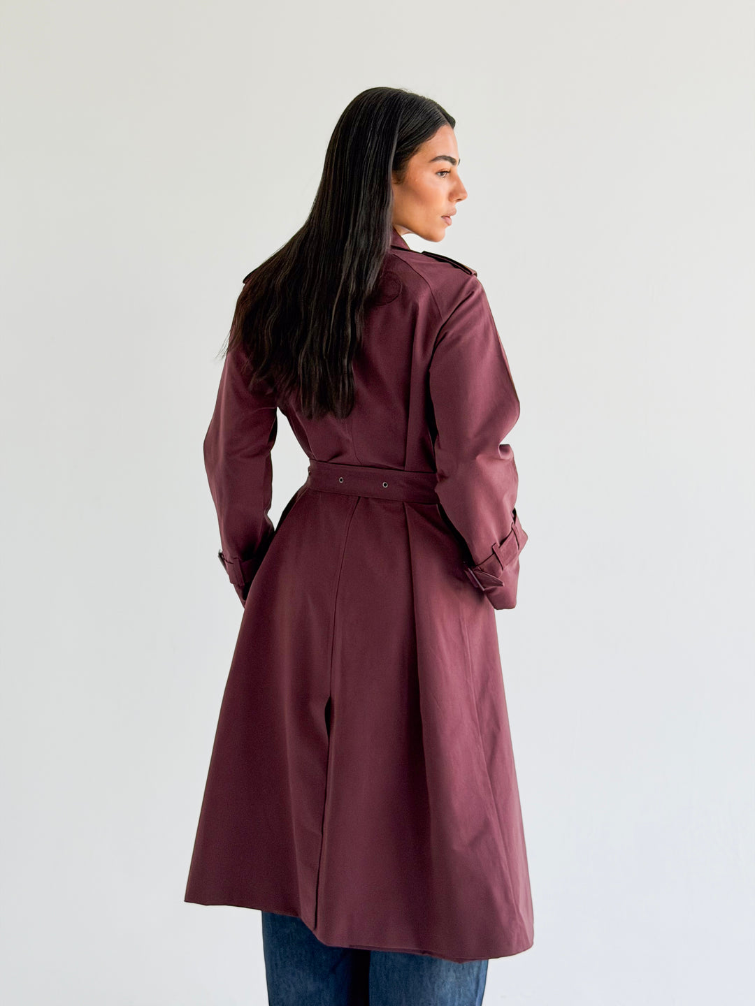 Double Eyelet trench coat in Burgundy