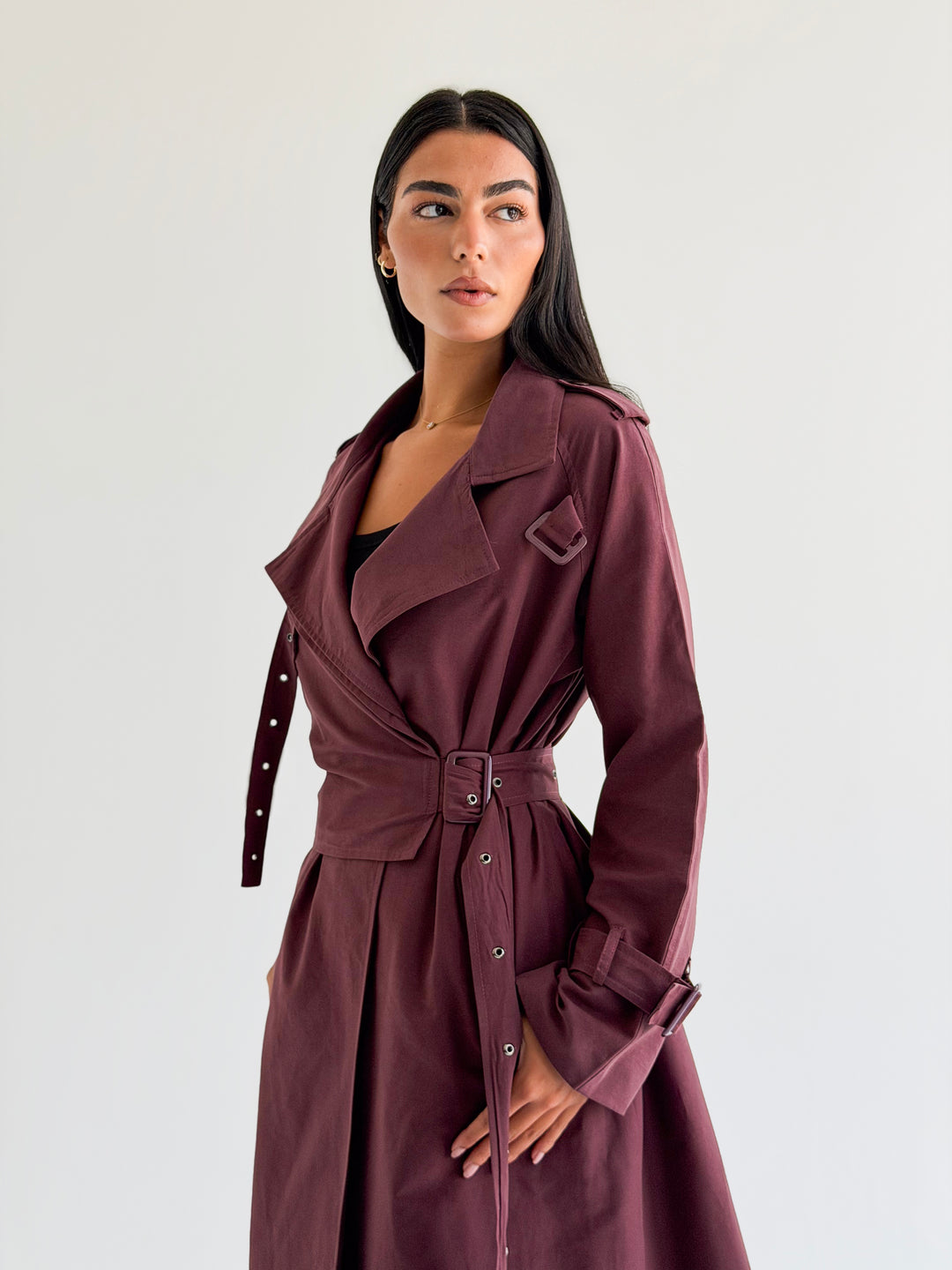 Double Eyelet trench coat in Burgundy