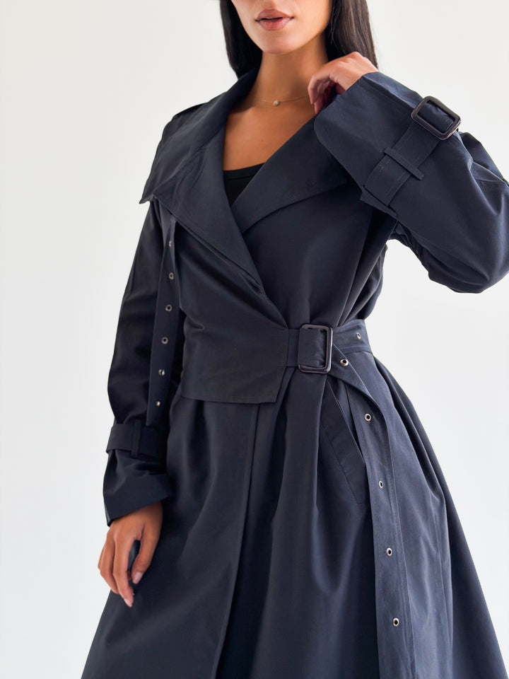 Double Eyelet trench coat in Navy blue