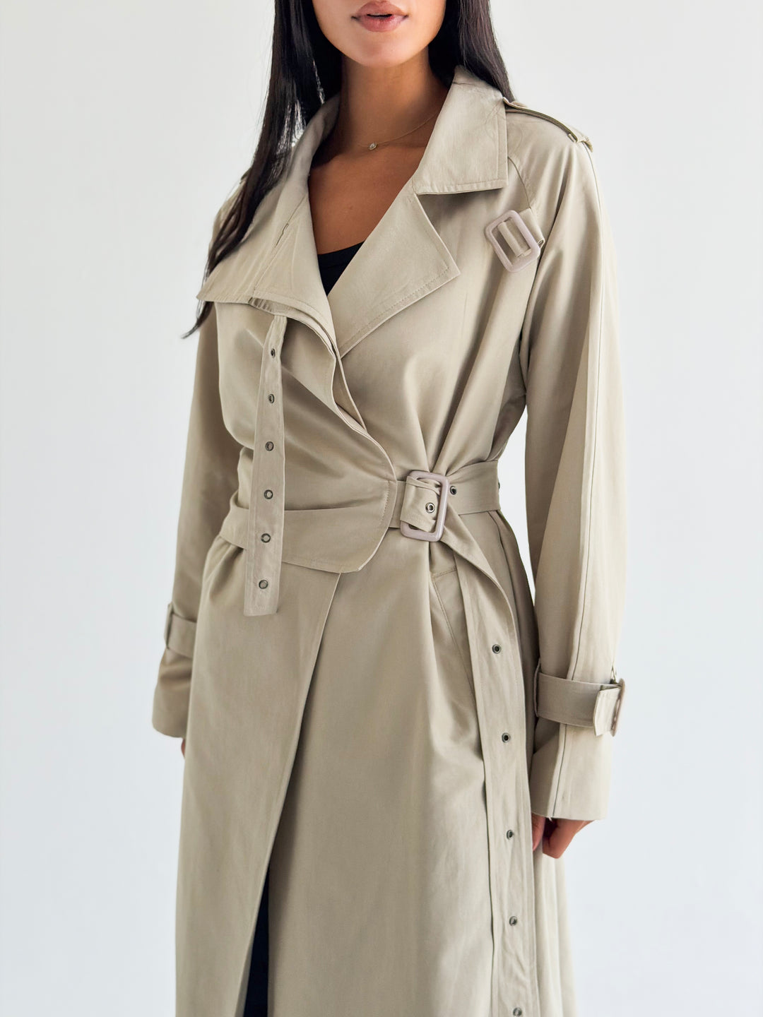Double Eyelet trench coat in Beige