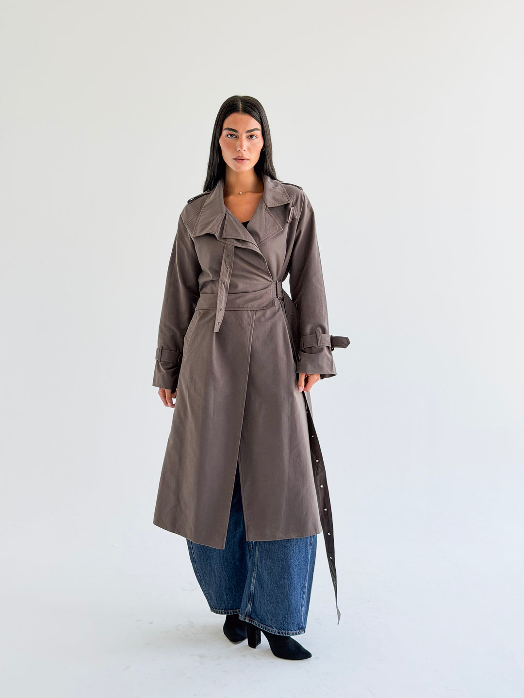 Double Eyelet trench coat in Gray