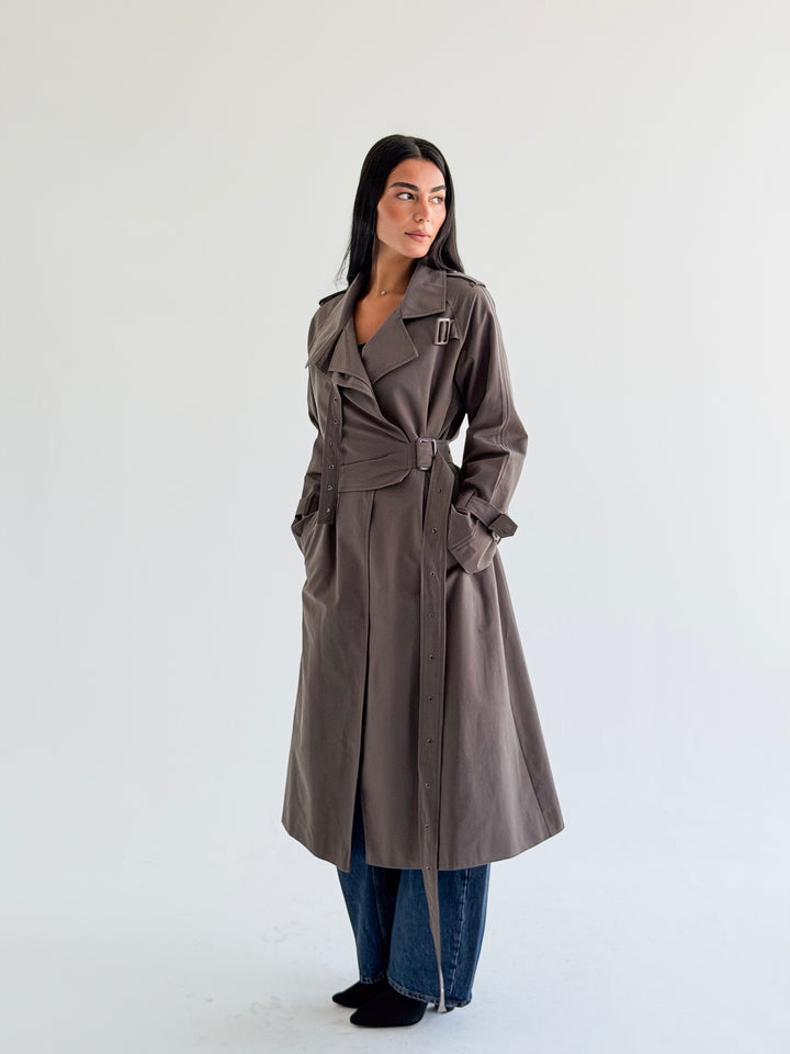 Double Eyelet trench coat in Gray