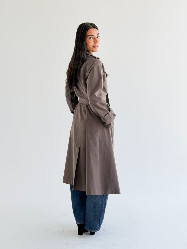 Double Eyelet trench coat in Gray