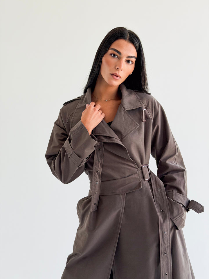 Double Eyelet trench coat in Gray