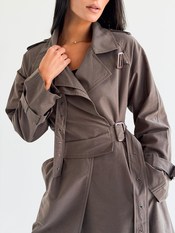 Double Eyelet trench coat in Gray