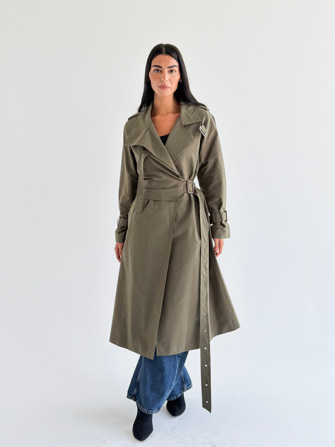 Double Eyelet trench coat in Olive