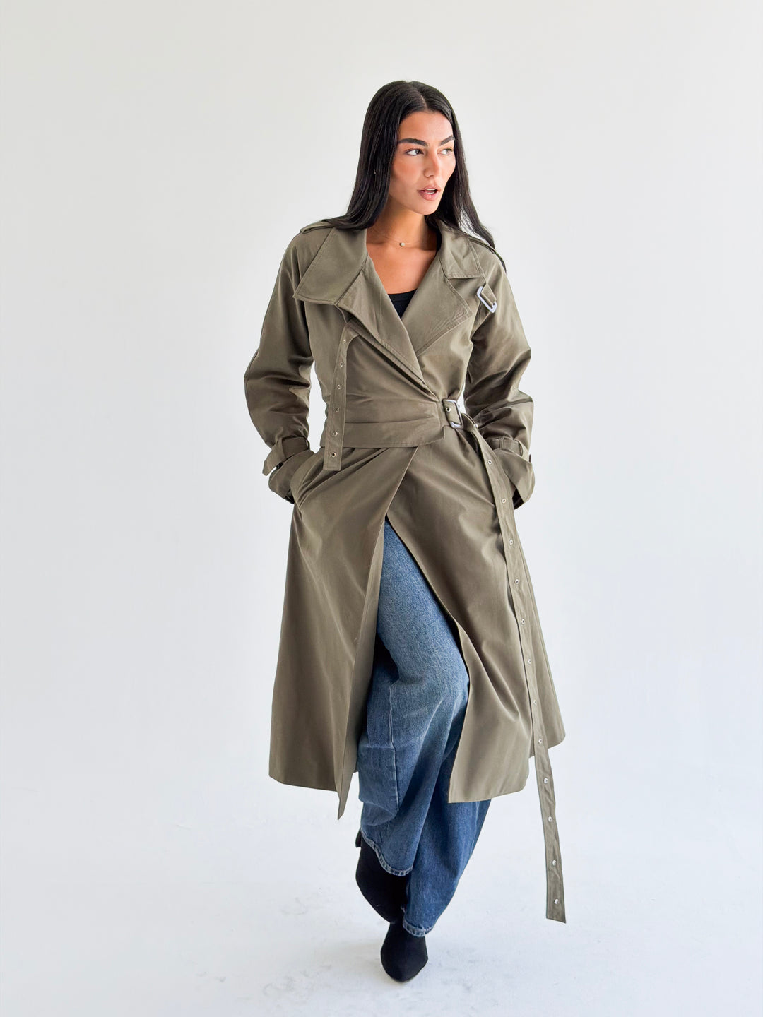 Double Eyelet trench coat in Olive