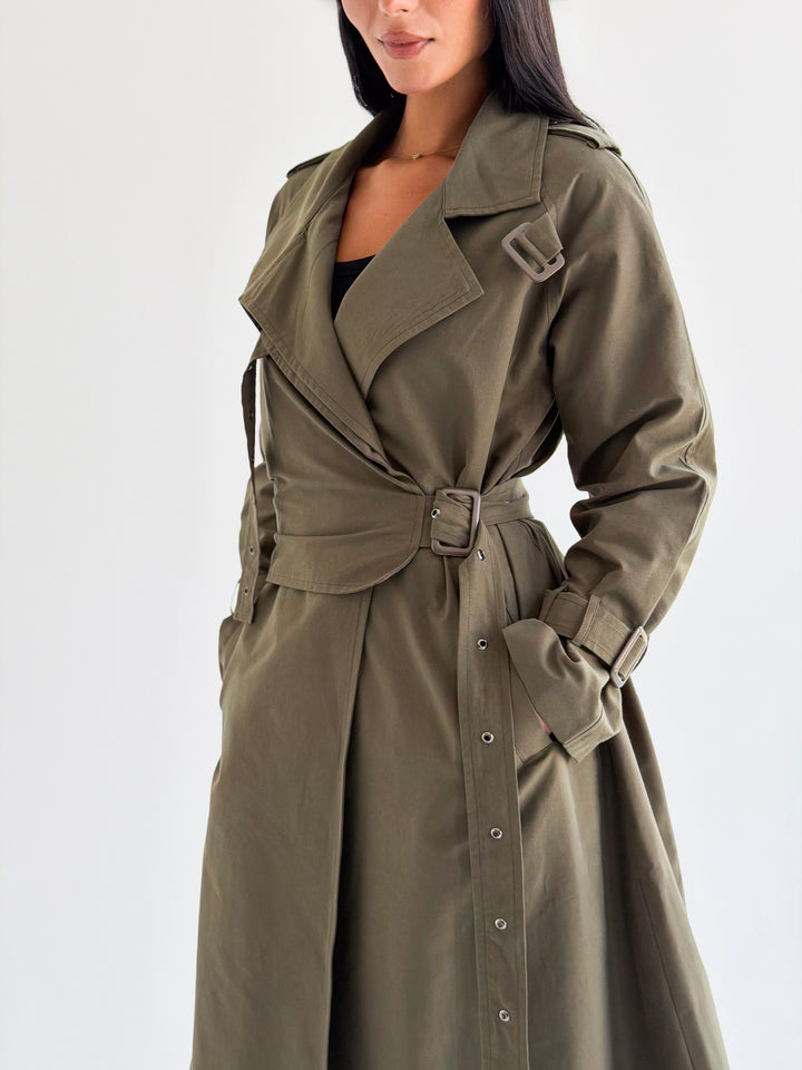Double Eyelet trench coat in Olive