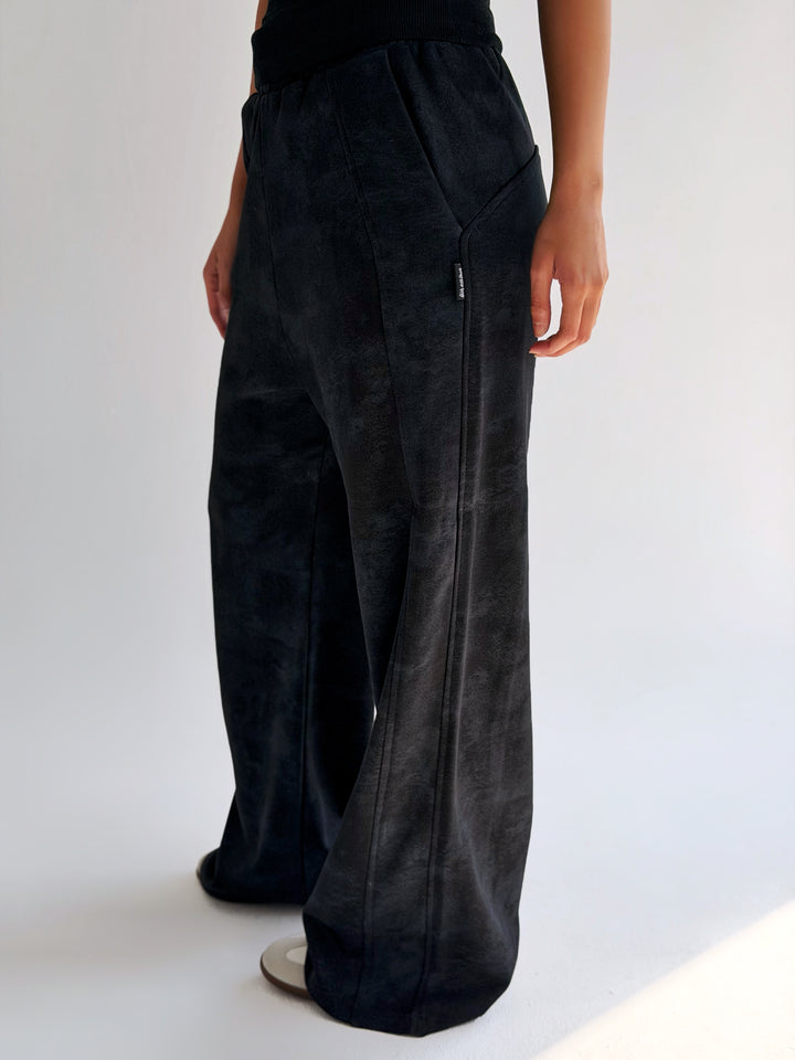 Daily wide pants in black