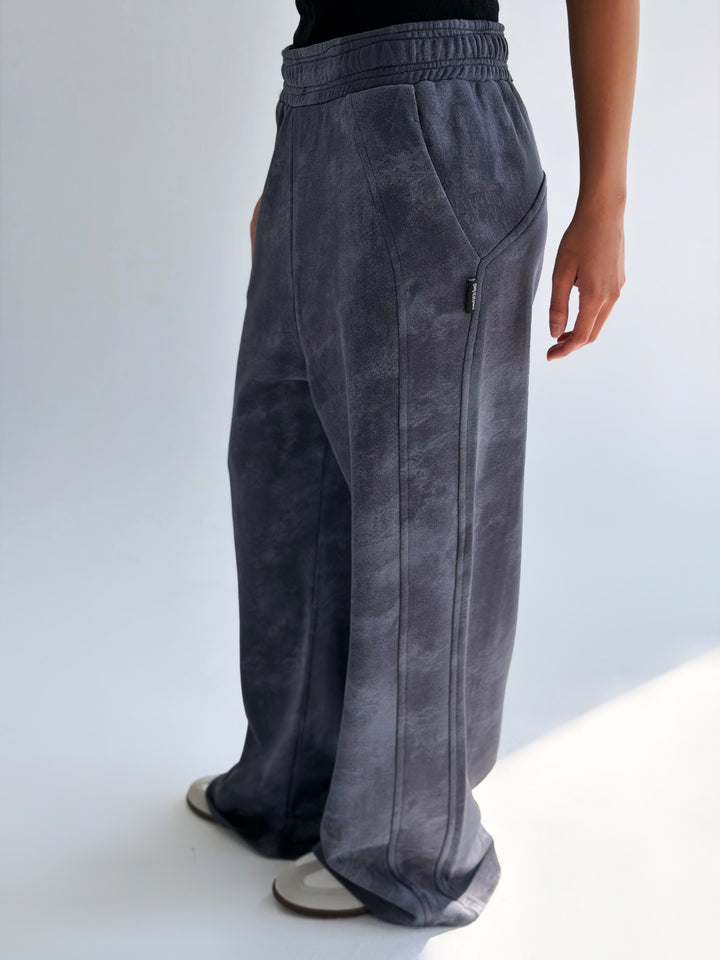 Daily wide pants in dark gray