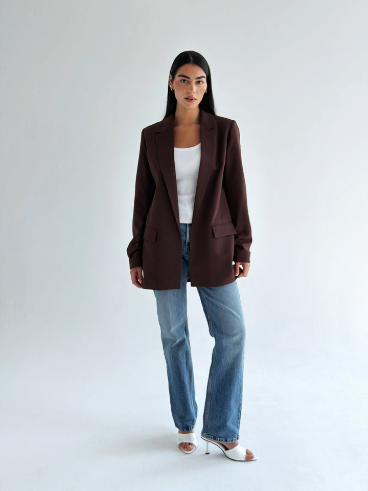 Ruffled blazer in chocolate
