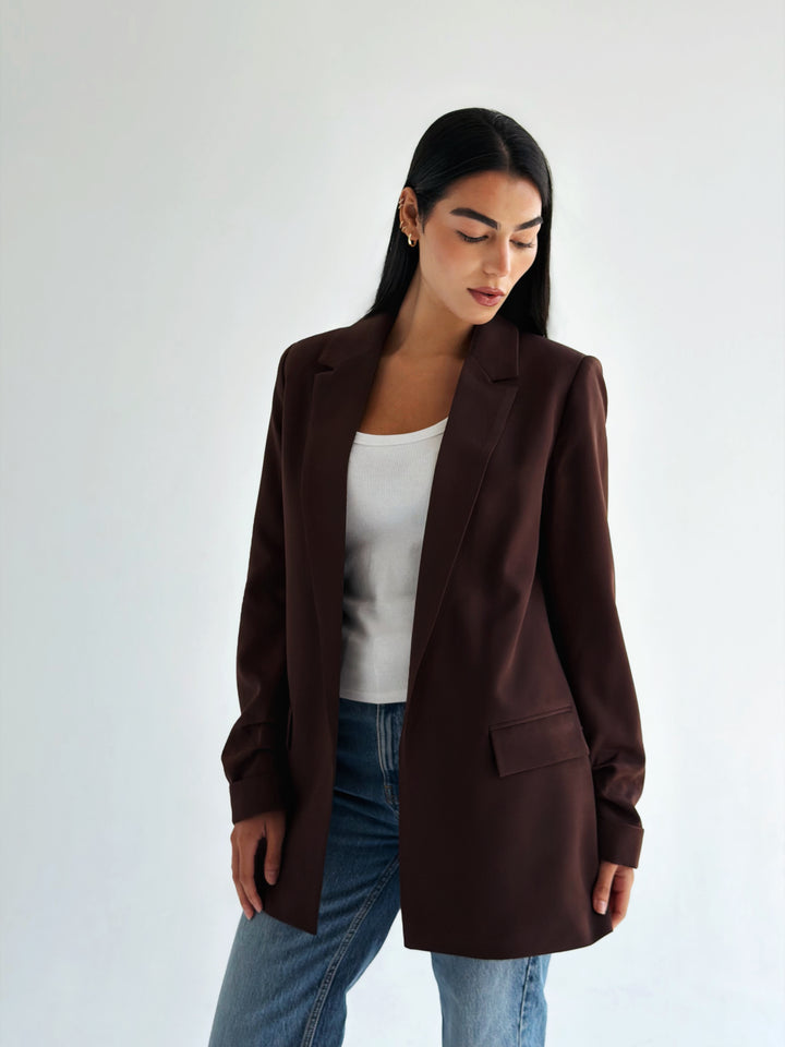 Ruffled blazer in chocolate