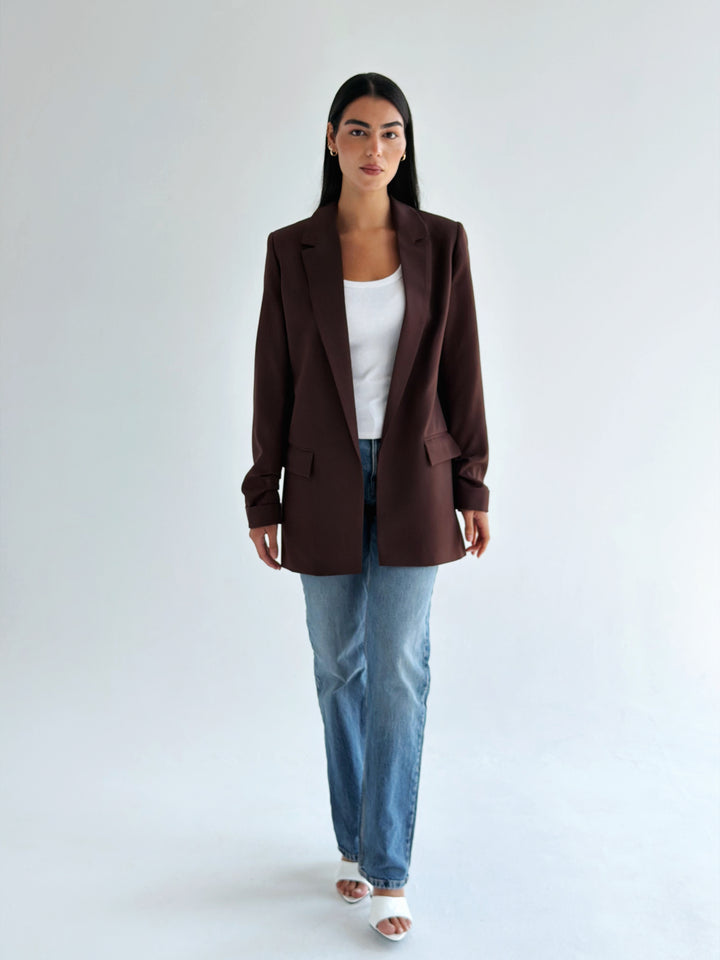 Ruffled blazer in chocolate
