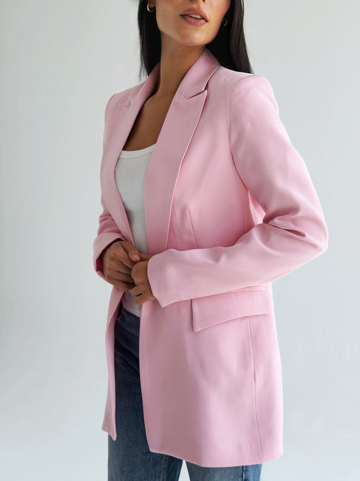 Slim fit blazer in pink