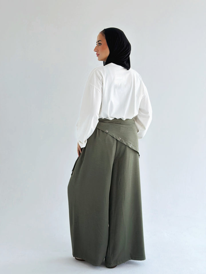 Flow pants in olive oil