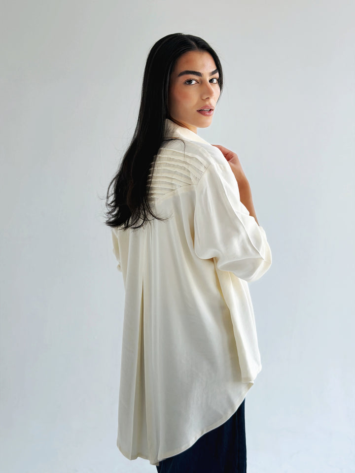 High and low shirt in off white