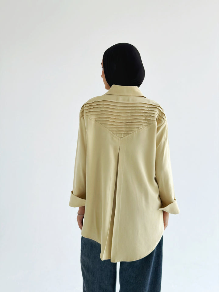 High and low shirt in yellow