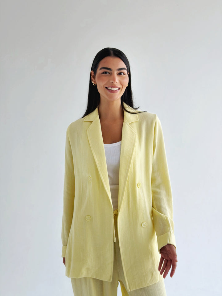 Linen mood set in Butter yellow