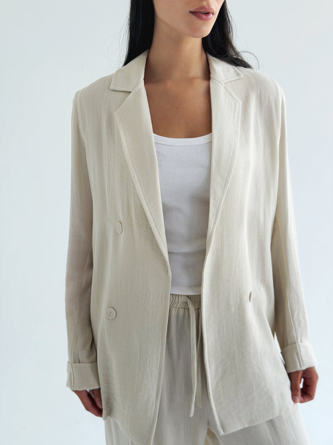 Linen mood set in beige