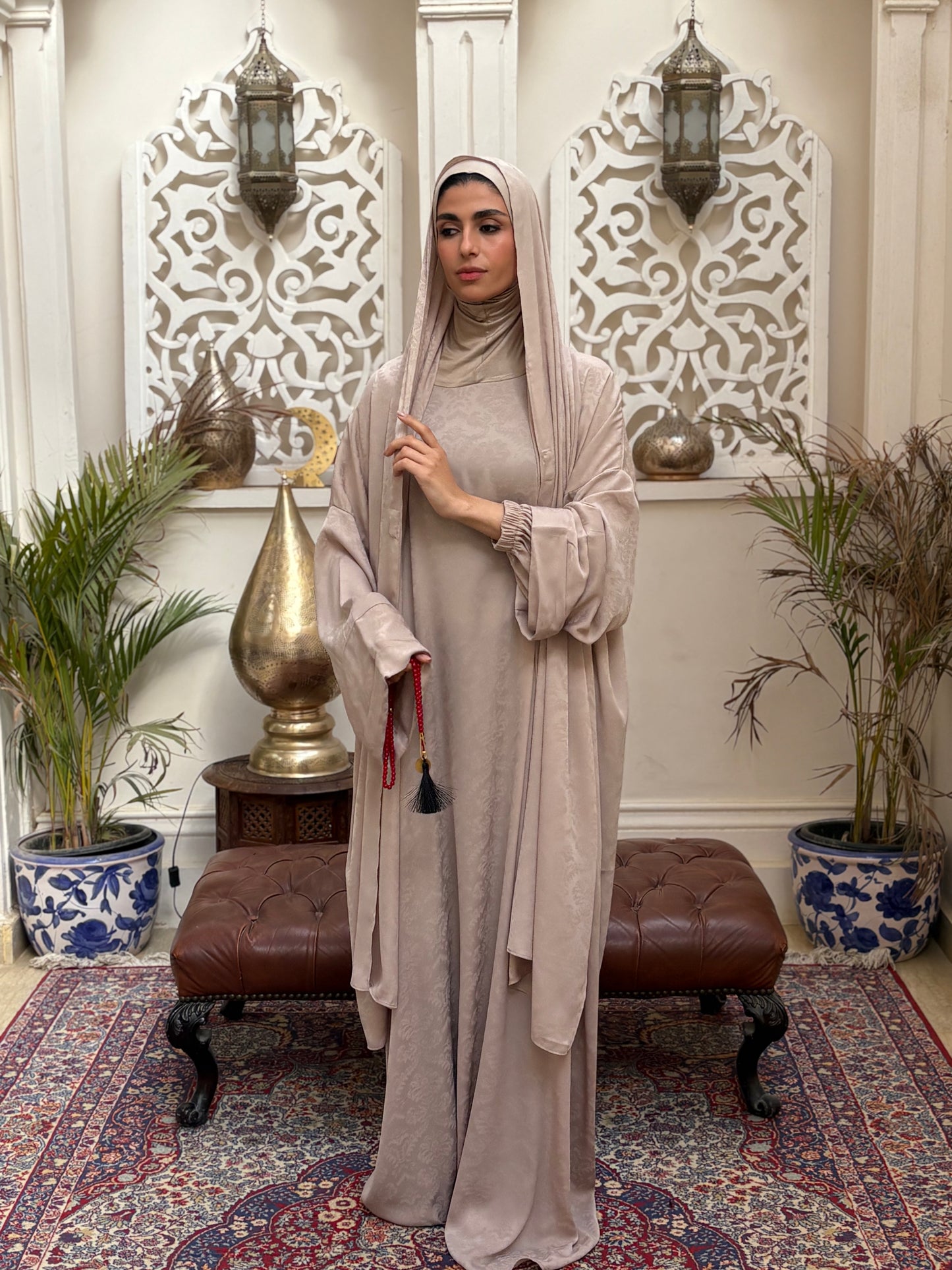 Noor Ramdan Box Light beige