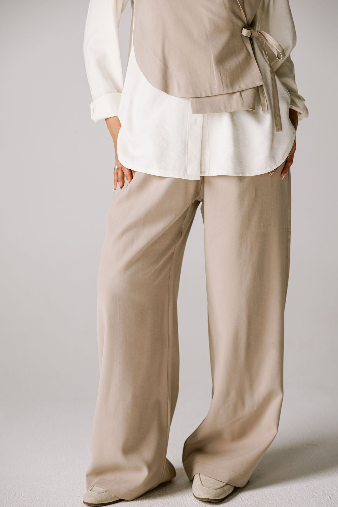 Pants in beige
