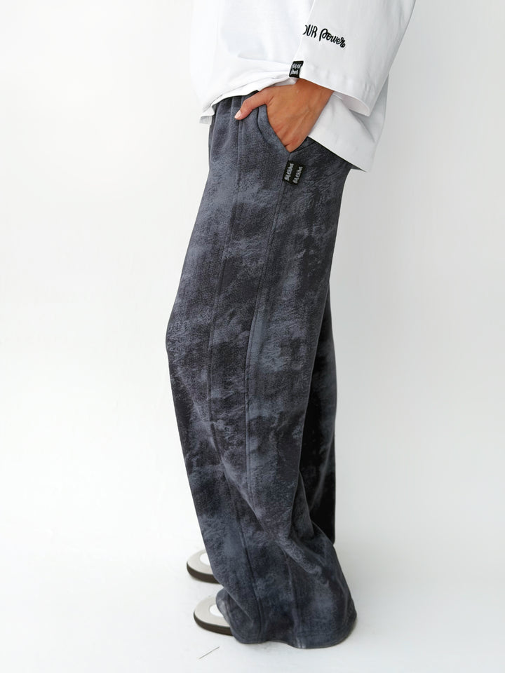 Daily wide pants in dark gray