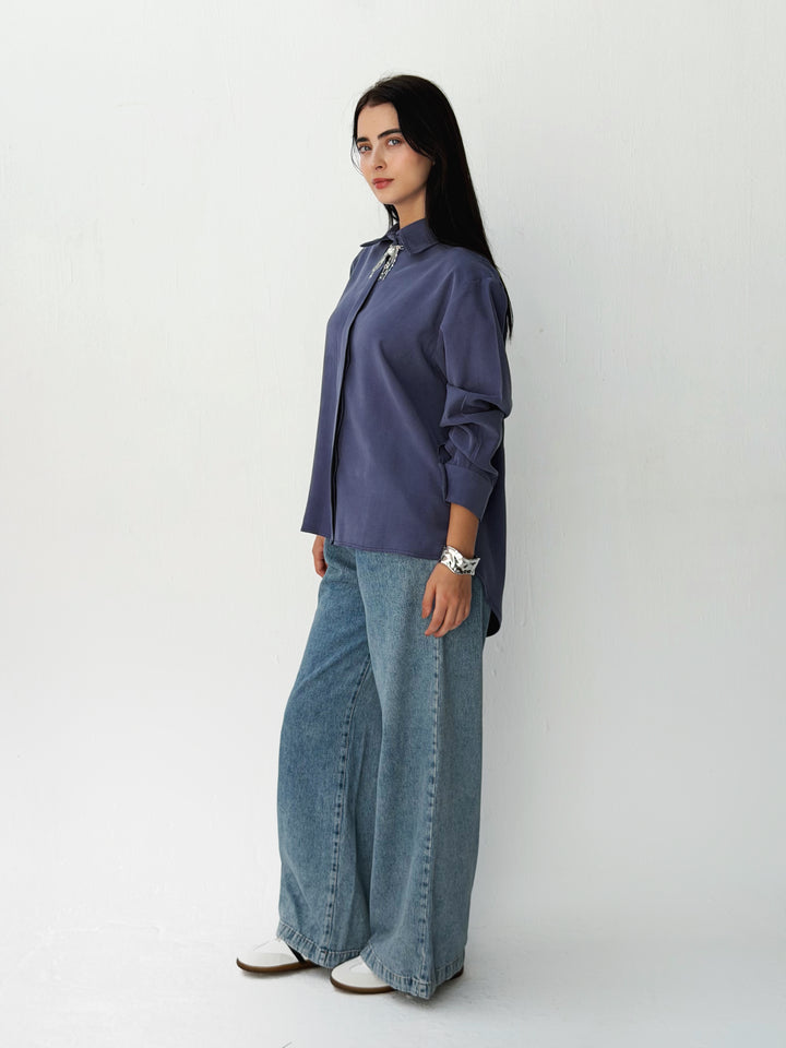 High and low shirt in navy blue