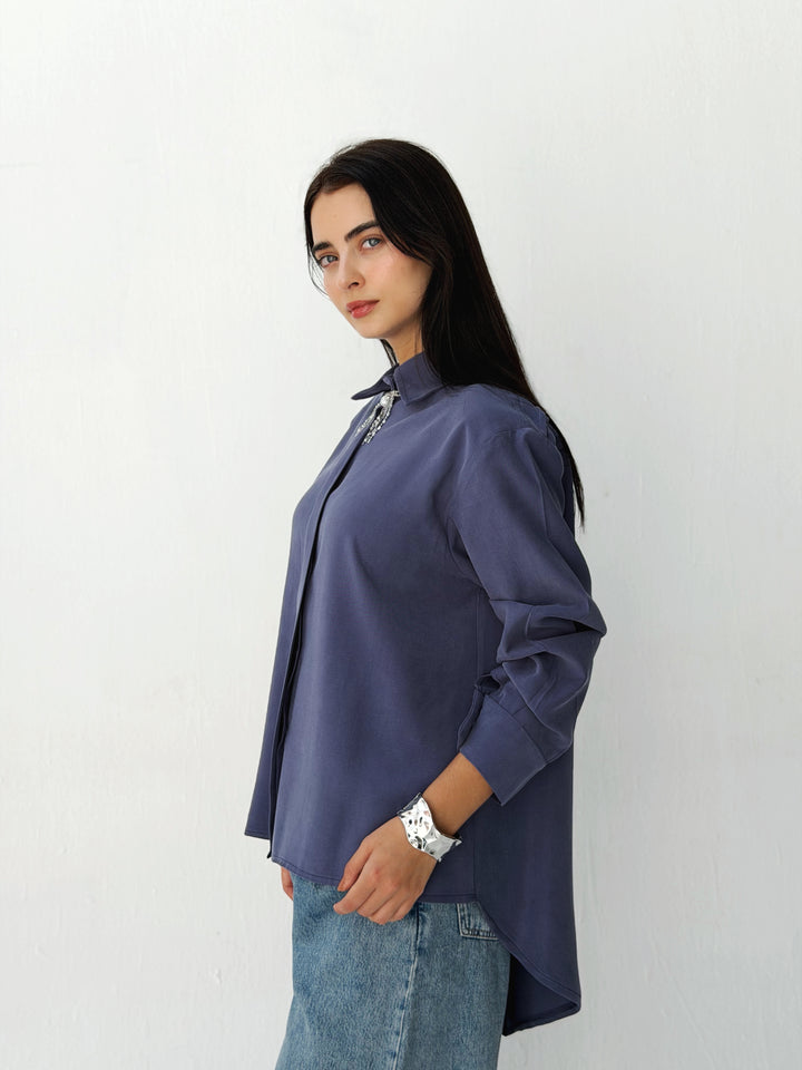 High and low shirt in navy blue