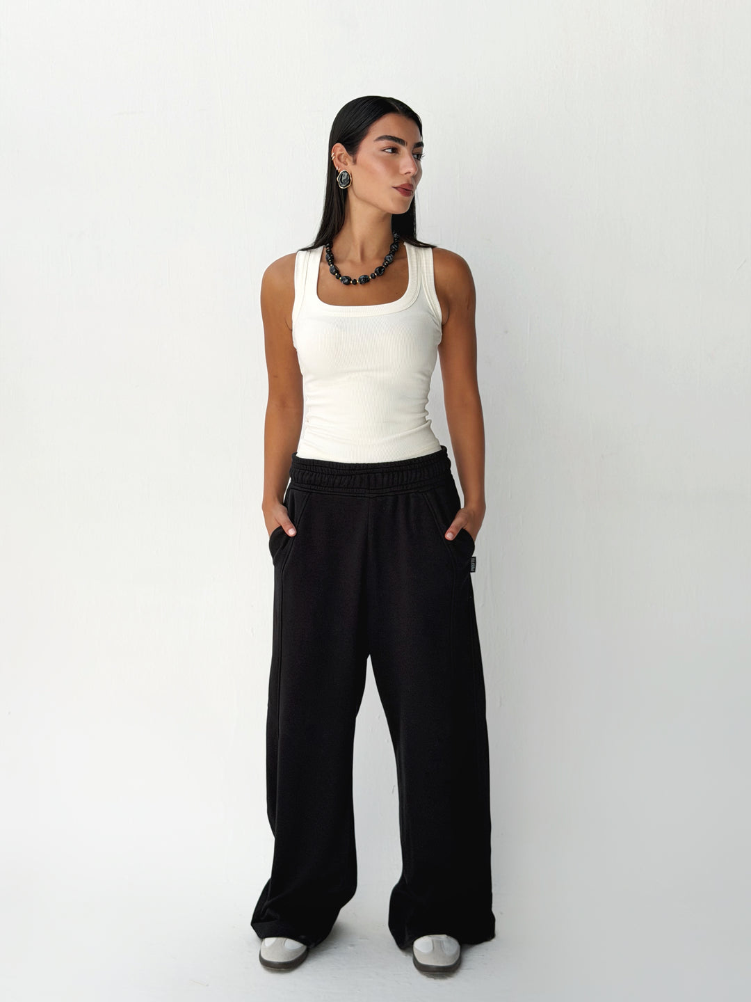 Daily wide pants in Black