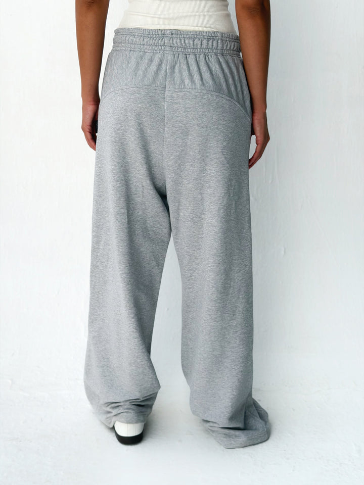 Daily wide pants in light gray